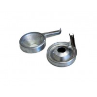 Saldā krējuma un vājpiena sadalītājs no metāla.